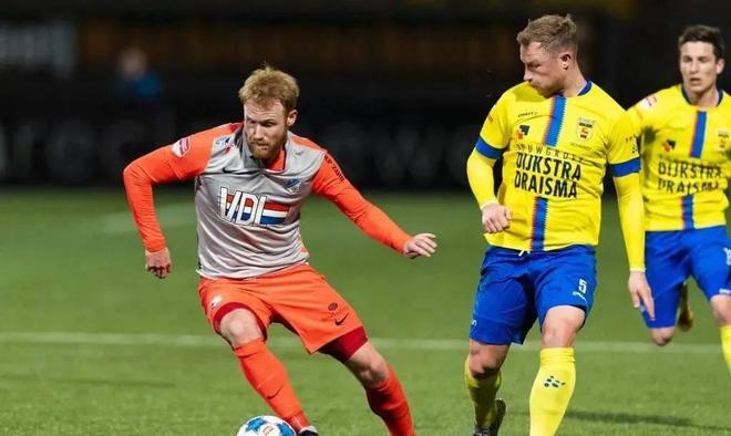 显得格外唏 显得格外唏