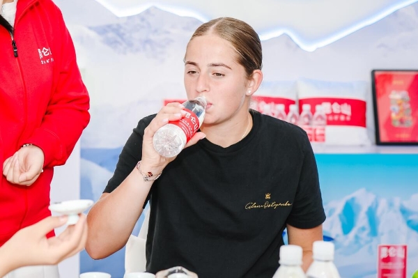 反与身后球 反与身后球